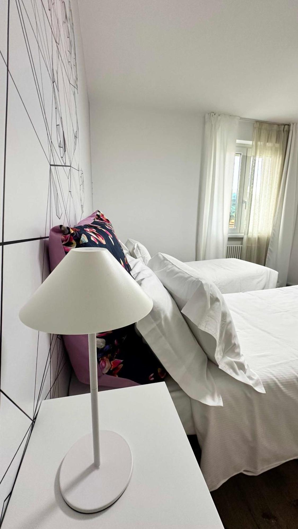 Sk Active Hotel - Ex Garni Hotello Рива-дель-Гарда Экстерьер фото