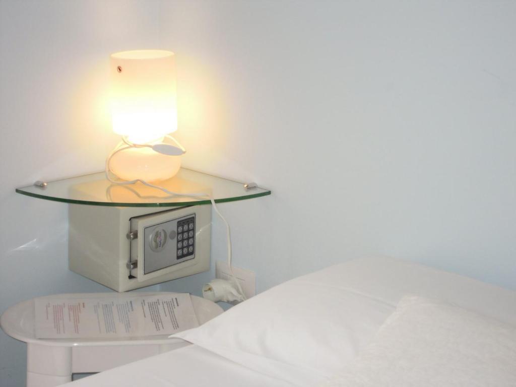 Sk Active Hotel - Ex Garni Hotello Рива-дель-Гарда Номер фото